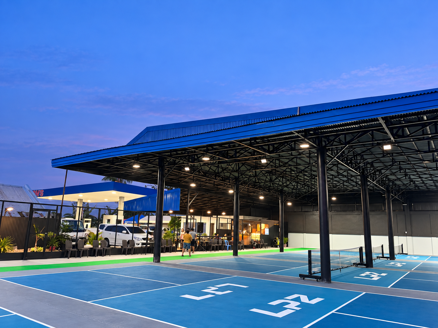 Premium pickleball courts at LPZ Pickleball Hub